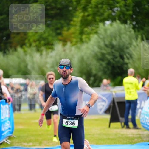 30.08.2026 - Elbe Triathlon Hamburg LAZAROV Photography http://msf.ph/oto/10053722 30.08.2026 10:52:00 Ziel 452, 536 meine-sportfotos.de