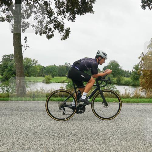 30.08.2026 - Elbe Triathlon Hamburg Michael Burmester http://msf.ph/oto/10053740 30.08.2026 10:35:50 Radfahren 798, 1074 meine-sportfotos.de