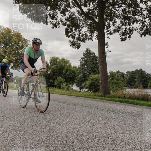 30.08.2026 - Elbe Triathlon Hamburg Michael Burmester http://msf.ph/oto/10053741 30.08.2026 10:52:26 Radfahren 1068, 1110, 1212, 1268, 1300 meine-sportfotos.de