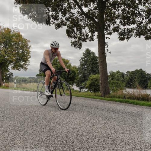 30.08.2026 - Elbe Triathlon Hamburg Michael Burmester http://msf.ph/oto/10053852 30.08.2026 10:54:06 Radfahren 1023, 1296 meine-sportfotos.de