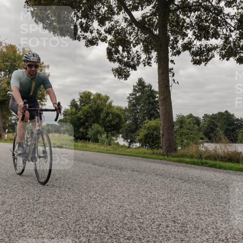 30.08.2026 - Elbe Triathlon Hamburg Michael Burmester http://msf.ph/oto/10053866 30.08.2026 10:54:38 Radfahren 1012, 1446 meine-sportfotos.de
