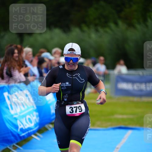 30.08.2026 - Elbe Triathlon Hamburg LAZAROV Photography http://msf.ph/oto/10053882 30.08.2026 10:52:35 Ziel 379 meine-sportfotos.de