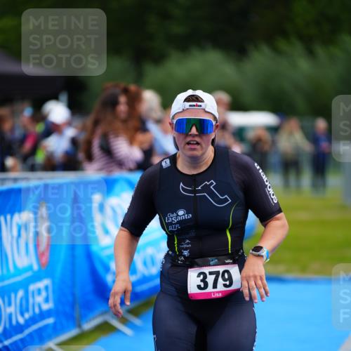 30.08.2026 - Elbe Triathlon Hamburg LAZAROV Photography http://msf.ph/oto/10053894 30.08.2026 10:52:35 Ziel 379 meine-sportfotos.de