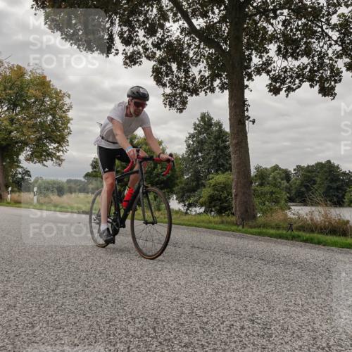 30.08.2026 - Elbe Triathlon Hamburg Michael Burmester http://msf.ph/oto/10053906 30.08.2026 10:55:10 Radfahren 978, 1016, 1095, 1181, 1219, 1292, 1350 meine-sportfotos.de