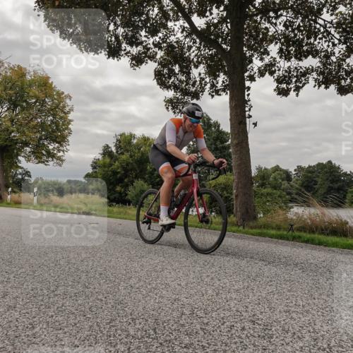 30.08.2026 - Elbe Triathlon Hamburg Michael Burmester http://msf.ph/oto/10053916 30.08.2026 10:55:14 Radfahren 978, 1016, 1095, 1219, 1288 meine-sportfotos.de