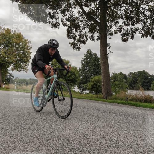 30.08.2026 - Elbe Triathlon Hamburg Michael Burmester http://msf.ph/oto/10054008 30.08.2026 10:56:42 Radfahren 900, 974, 1065, 1191, 1233, 1276, 1304 meine-sportfotos.de