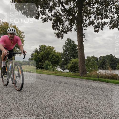 30.08.2026 - Elbe Triathlon Hamburg Michael Burmester http://msf.ph/oto/10054043 30.08.2026 10:57:05 Radfahren 1064, 1144, 1151, 1178, 1284, 1314, 1444 meine-sportfotos.de