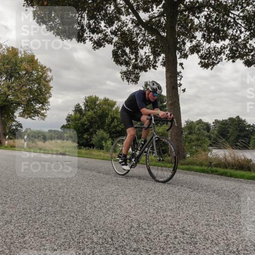 30.08.2026 - Elbe Triathlon Hamburg Michael Burmester http://msf.ph/oto/10054077 30.08.2026 10:57:39 Radfahren 1150, 1183, 1375 meine-sportfotos.de