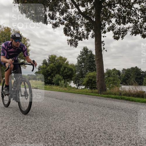 30.08.2026 - Elbe Triathlon Hamburg Michael Burmester http://msf.ph/oto/10054179 30.08.2026 10:59:50 Radfahren 1034, 1090, 1159, 1184, 1228, 1331, 1449 meine-sportfotos.de