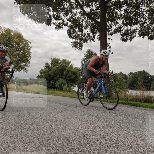 30.08.2026 - Elbe Triathlon Hamburg Michael Burmester http://msf.ph/oto/10054199 30.08.2026 11:00:07 Radfahren 992, 1153, 1214, 1280, 1293, 1320, 1352, 1445 meine-sportfotos.de