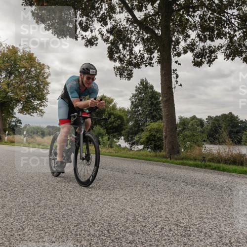 30.08.2026 - Elbe Triathlon Hamburg Michael Burmester http://msf.ph/oto/10054302 30.08.2026 11:01:50 Radfahren 1363 meine-sportfotos.de