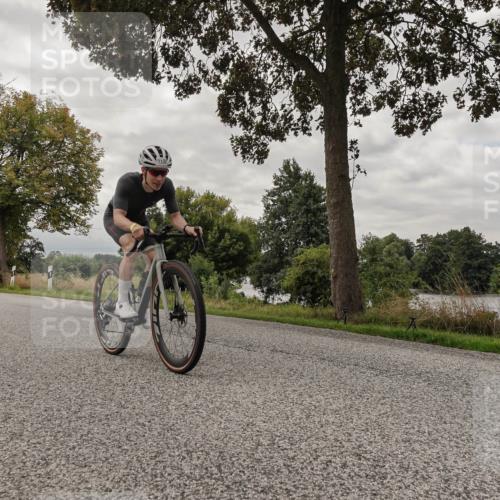 30.08.2026 - Elbe Triathlon Hamburg Michael Burmester http://msf.ph/oto/10054321 30.08.2026 11:02:23 Radfahren 1132 meine-sportfotos.de