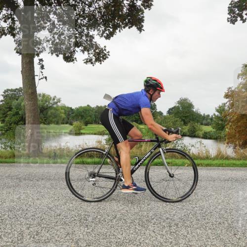 30.08.2026 - Elbe Triathlon Hamburg Michael Burmester http://msf.ph/oto/10054337 30.08.2026 10:46:20 Radfahren 984, 990, 1080, 1132, 1280, 1320 meine-sportfotos.de