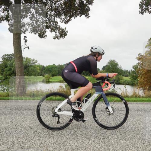 30.08.2026 - Elbe Triathlon Hamburg Michael Burmester http://msf.ph/oto/10054362 30.08.2026 10:46:45 Radfahren 797, 838, 925, 1058, 1154, 1227 meine-sportfotos.de