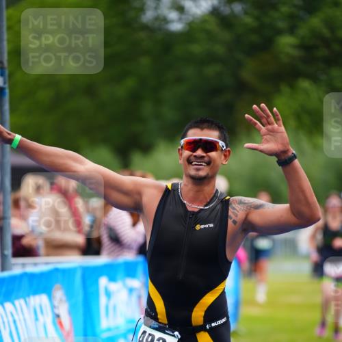 30.08.2026 - Elbe Triathlon Hamburg LAZAROV Photography http://msf.ph/oto/10054378 30.08.2026 10:55:19 Ziel 353, 438, 493, 519, 663 meine-sportfotos.de