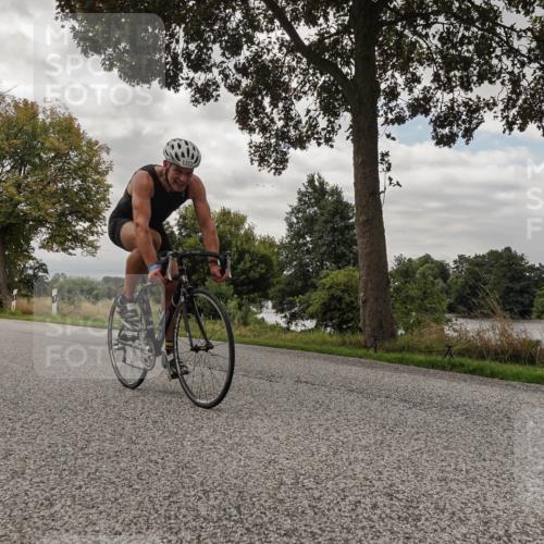 30.08.2026 - Elbe Triathlon Hamburg Michael Burmester http://msf.ph/oto/10054409 30.08.2026 11:04:09 Radfahren 1313, 1318, 1334 meine-sportfotos.de