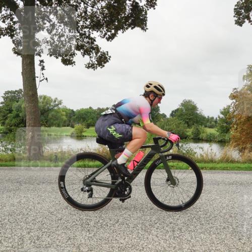 30.08.2026 - Elbe Triathlon Hamburg Michael Burmester http://msf.ph/oto/10054416 30.08.2026 10:47:36 Radfahren 944, 983, 1027, 1120, 1207 meine-sportfotos.de