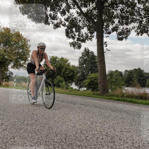 30.08.2026 - Elbe Triathlon Hamburg Michael Burmester http://msf.ph/oto/10054428 30.08.2026 11:04:28 Radfahren 904, 1403, 1404 meine-sportfotos.de