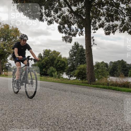 30.08.2026 - Elbe Triathlon Hamburg Michael Burmester http://msf.ph/oto/10054493 30.08.2026 11:05:48 Radfahren 518, 894, 1177, 1307, 1346, 1347, 1451 meine-sportfotos.de