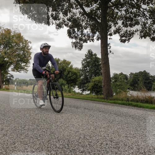 30.08.2026 - Elbe Triathlon Hamburg Michael Burmester http://msf.ph/oto/10054505 30.08.2026 11:05:56 Radfahren 518, 1154, 1271, 1341, 1346 meine-sportfotos.de