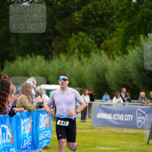 30.08.2026 - Elbe Triathlon Hamburg LAZAROV Photography http://msf.ph/oto/10054509 30.08.2026 10:55:44 Ziel 543 meine-sportfotos.de