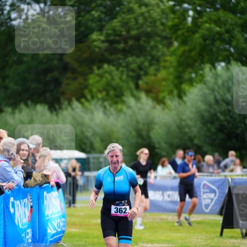 30.08.2026 - Elbe Triathlon Hamburg LAZAROV Photography http://msf.ph/oto/10054536 30.08.2026 10:56:13 Ziel 362 meine-sportfotos.de