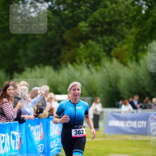 30.08.2026 - Elbe Triathlon Hamburg LAZAROV Photography http://msf.ph/oto/10054544 30.08.2026 10:56:14 Ziel 362 meine-sportfotos.de