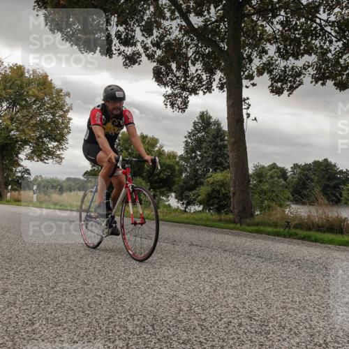 30.08.2026 - Elbe Triathlon Hamburg Michael Burmester http://msf.ph/oto/10054569 30.08.2026 11:07:33 Radfahren 925, 1142, 1242, 1273, 1372, 1397 meine-sportfotos.de