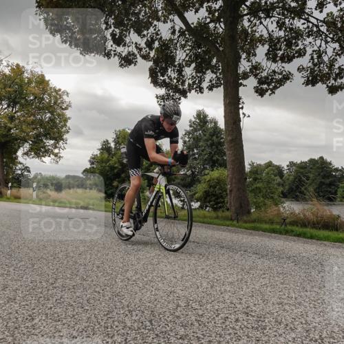 30.08.2026 - Elbe Triathlon Hamburg Michael Burmester http://msf.ph/oto/10054629 30.08.2026 11:08:34 Radfahren 1245, 1258, 1516 meine-sportfotos.de