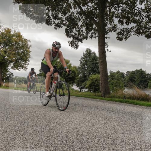 30.08.2026 - Elbe Triathlon Hamburg Michael Burmester http://msf.ph/oto/10054631 30.08.2026 11:08:41 Radfahren 906, 1258, 1516 meine-sportfotos.de