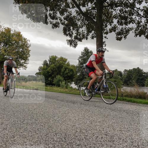 30.08.2026 - Elbe Triathlon Hamburg Michael Burmester http://msf.ph/oto/10054643 30.08.2026 11:09:09 Radfahren 1128, 1253, 1316 meine-sportfotos.de