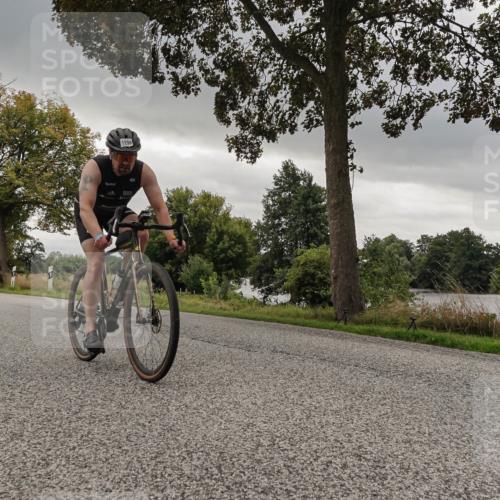 30.08.2026 - Elbe Triathlon Hamburg Michael Burmester http://msf.ph/oto/10054687 30.08.2026 11:10:10 Radfahren 1296, 1481 meine-sportfotos.de