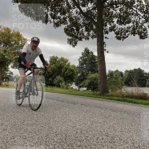 30.08.2026 - Elbe Triathlon Hamburg Michael Burmester http://msf.ph/oto/10054696 30.08.2026 11:10:43 Radfahren 1351, 1447, 1452, 1463 meine-sportfotos.de