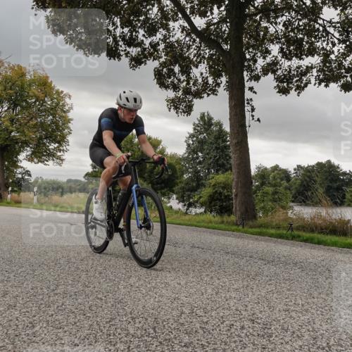 30.08.2026 - Elbe Triathlon Hamburg Michael Burmester http://msf.ph/oto/10054725 30.08.2026 11:12:07 Radfahren 1371, 1466 meine-sportfotos.de