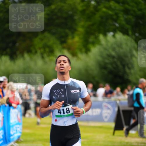30.08.2026 - Elbe Triathlon Hamburg LAZAROV Photography http://msf.ph/oto/10054806 30.08.2026 10:59:23 Ziel 331, 418, 467 meine-sportfotos.de