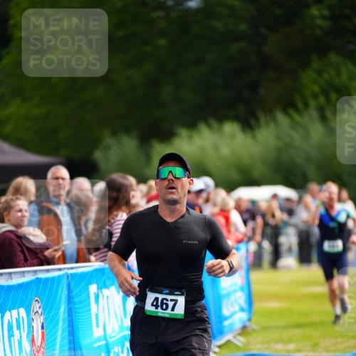 30.08.2026 - Elbe Triathlon Hamburg LAZAROV Photography http://msf.ph/oto/10054847 30.08.2026 10:59:31 Ziel 462, 467, 484 meine-sportfotos.de