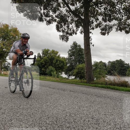 30.08.2026 - Elbe Triathlon Hamburg Michael Burmester http://msf.ph/oto/10054892 30.08.2026 11:16:47 Radfahren 1293 meine-sportfotos.de