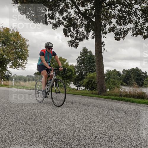 30.08.2026 - Elbe Triathlon Hamburg Michael Burmester http://msf.ph/oto/10054940 30.08.2026 11:18:32 Radfahren 1426, 1495, 1504, 1527, 1541, 1703 meine-sportfotos.de