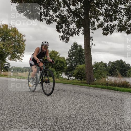 30.08.2026 - Elbe Triathlon Hamburg Michael Burmester http://msf.ph/oto/10054966 30.08.2026 11:19:22 Radfahren 1443, 1498, 1521 meine-sportfotos.de