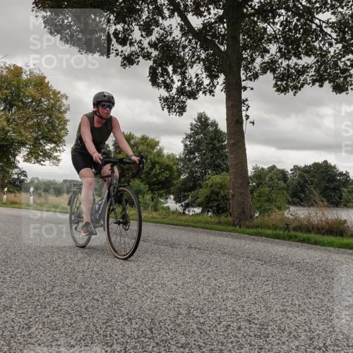 30.08.2026 - Elbe Triathlon Hamburg Michael Burmester http://msf.ph/oto/10054996 30.08.2026 11:20:25 Radfahren 1378, 1484, 1506 meine-sportfotos.de