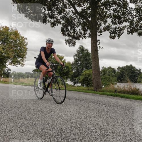 30.08.2026 - Elbe Triathlon Hamburg Michael Burmester http://msf.ph/oto/10055037 30.08.2026 11:21:37 Radfahren 1373, 1403, 1404, 1474 meine-sportfotos.de