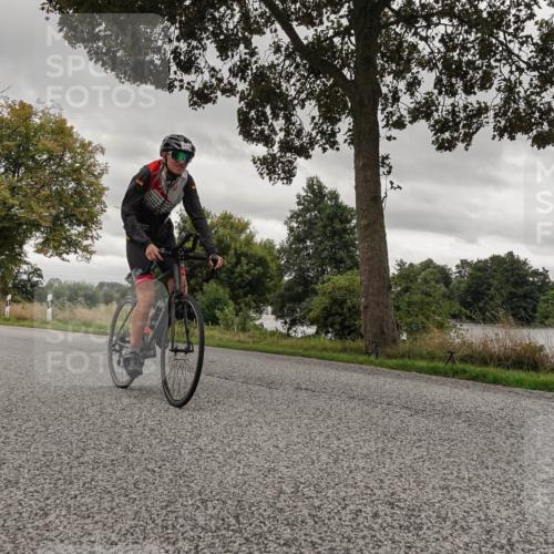 30.08.2026 - Elbe Triathlon Hamburg Michael Burmester http://msf.ph/oto/10055053 30.08.2026 11:22:03 Radfahren 801, 1391, 1423, 1596, 1633 meine-sportfotos.de