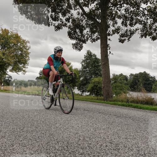 30.08.2026 - Elbe Triathlon Hamburg Michael Burmester http://msf.ph/oto/10055055 30.08.2026 11:22:05 Radfahren 801, 1423, 1596, 1633 meine-sportfotos.de