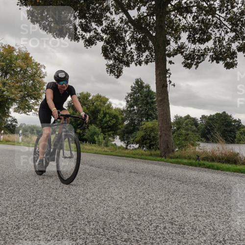 30.08.2026 - Elbe Triathlon Hamburg Michael Burmester http://msf.ph/oto/10055118 30.08.2026 11:25:05 Radfahren 1425, 1507, 1600, 1609, 1665, 1690, 1712 meine-sportfotos.de