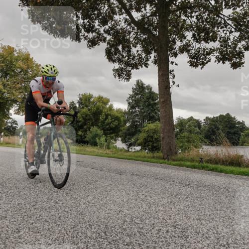 30.08.2026 - Elbe Triathlon Hamburg Michael Burmester http://msf.ph/oto/10055151 30.08.2026 11:26:00 Radfahren 1355, 1603 meine-sportfotos.de
