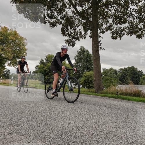 30.08.2026 - Elbe Triathlon Hamburg Michael Burmester http://msf.ph/oto/10055165 30.08.2026 11:26:17 Radfahren 1365, 1386, 1410, 1417, 1708 meine-sportfotos.de