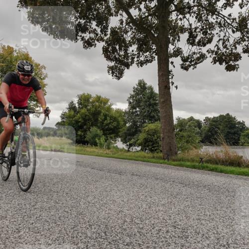 30.08.2026 - Elbe Triathlon Hamburg Michael Burmester http://msf.ph/oto/10055175 30.08.2026 11:26:27 Radfahren 1397, 1414, 1432, 1460, 1623, 1697 meine-sportfotos.de