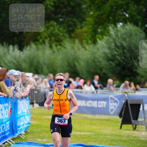 30.08.2026 - Elbe Triathlon Hamburg LAZAROV Photography http://msf.ph/oto/10055191 30.08.2026 11:02:11 Ziel 363, 732 meine-sportfotos.de