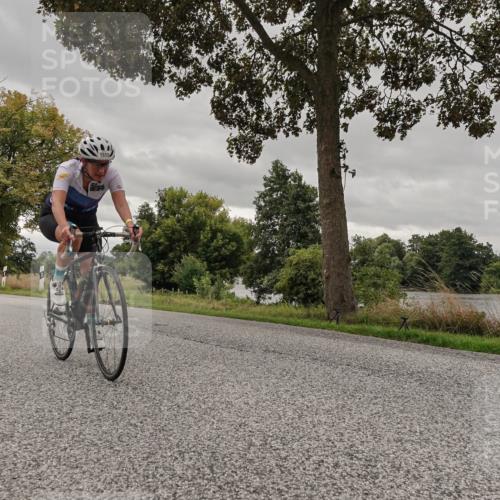 30.08.2026 - Elbe Triathlon Hamburg Michael Burmester http://msf.ph/oto/10055192 30.08.2026 11:26:46 Radfahren 1656, 1700 meine-sportfotos.de
