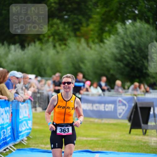 30.08.2026 - Elbe Triathlon Hamburg LAZAROV Photography http://msf.ph/oto/10055198 30.08.2026 11:02:11 Ziel 363, 732 meine-sportfotos.de